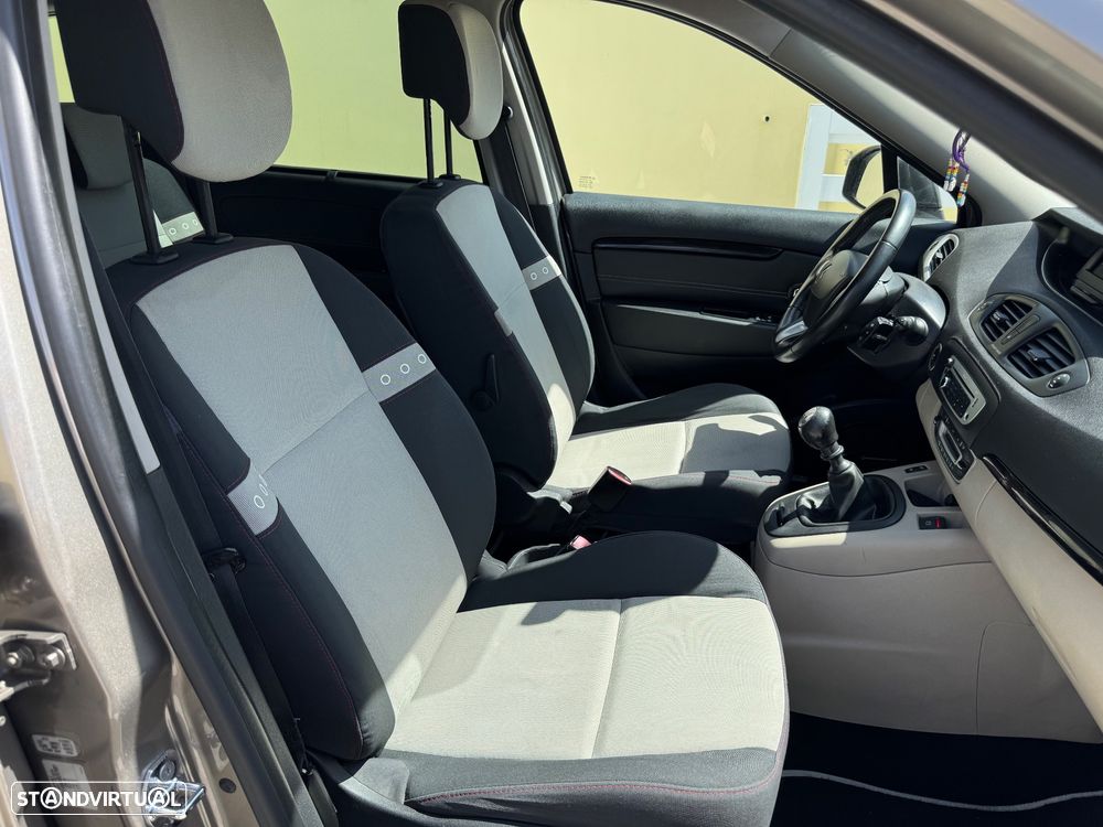 Renault Grand Scénic Energy dCi 110 S&S Bose Edition - 17