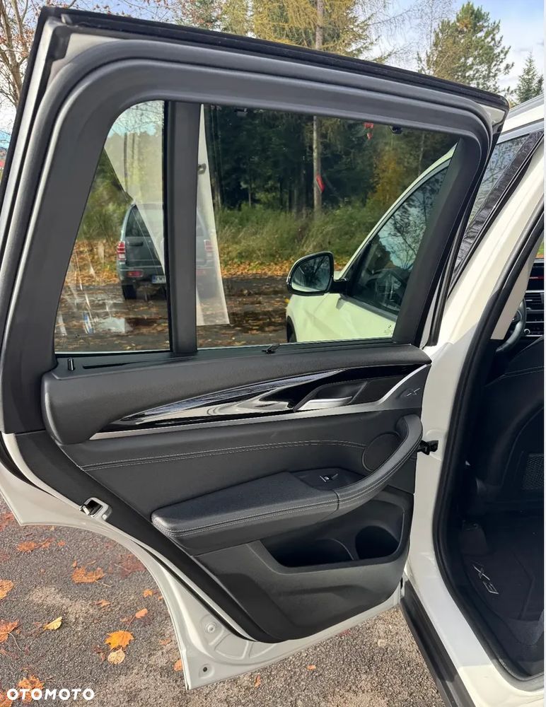 BMW X3 xDrive30i GPF xLine sport - 24