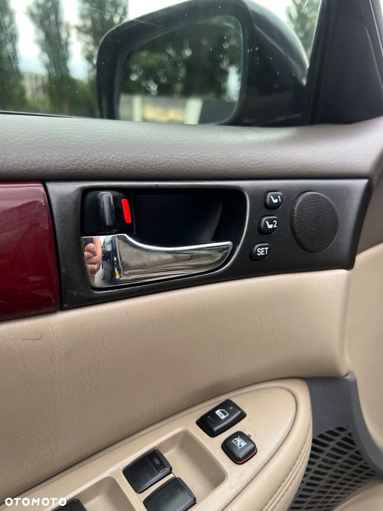 Lexus ES - 18