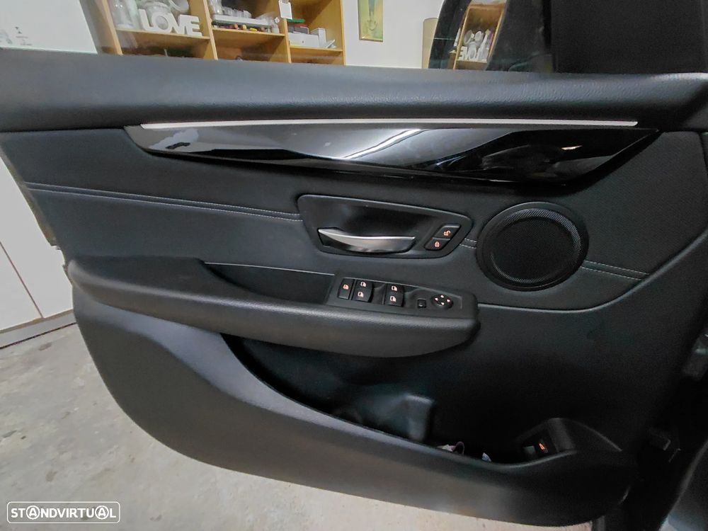 BMW 216 Active Tourer d - 10