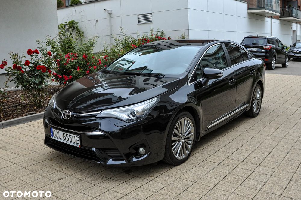 Toyota Avensis 2.0 D-4D Premium - 1