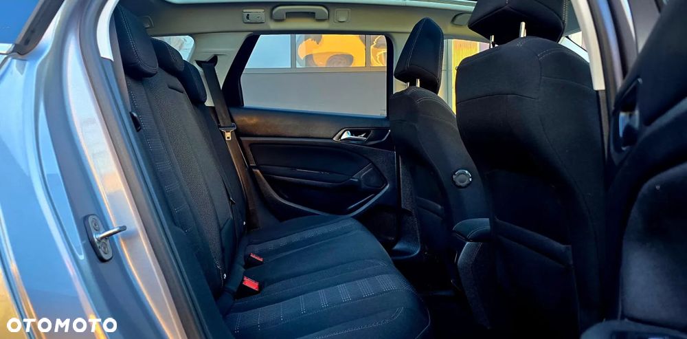 Peugeot 308 SW BlueHDi 120 Stop & Start Niveau 2 Business-Line - 16