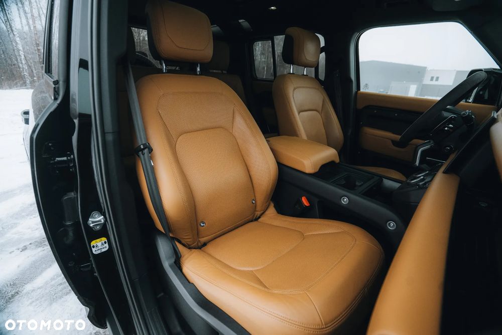 Land Rover Defender - 19