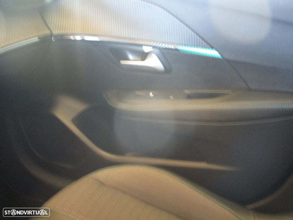 Peugeot e-208 50 kWh Allure Pack - 45