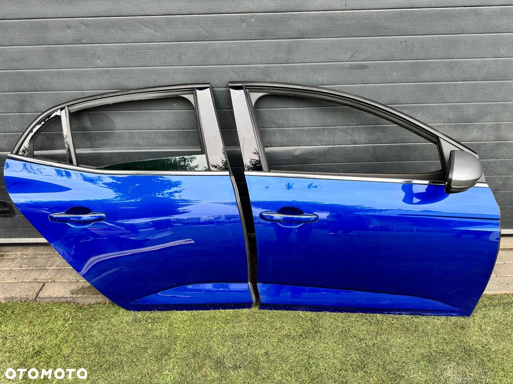 DRZWI PRAWY PRZÓD TYŁ TYLNE  KOMPLETNE RENAULT MEGANE IV HB TERQH