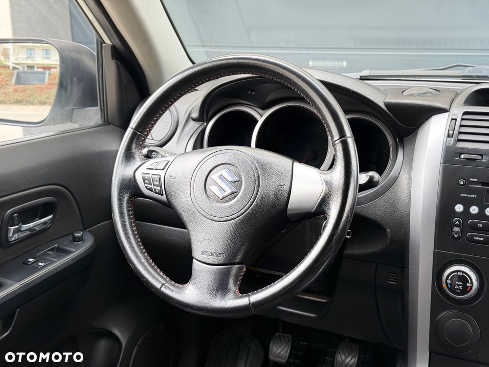 Suzuki Grand Vitara - 10