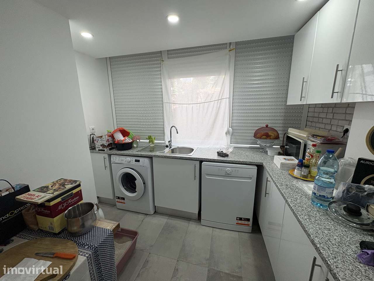 T2 Totalmente Remodelado | 2 WC | Cozinha Equipada | Pronto a Habitar - Grande imagem: 4/14
