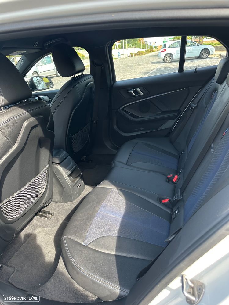 BMW 116 d Pack Desportivo M - 9