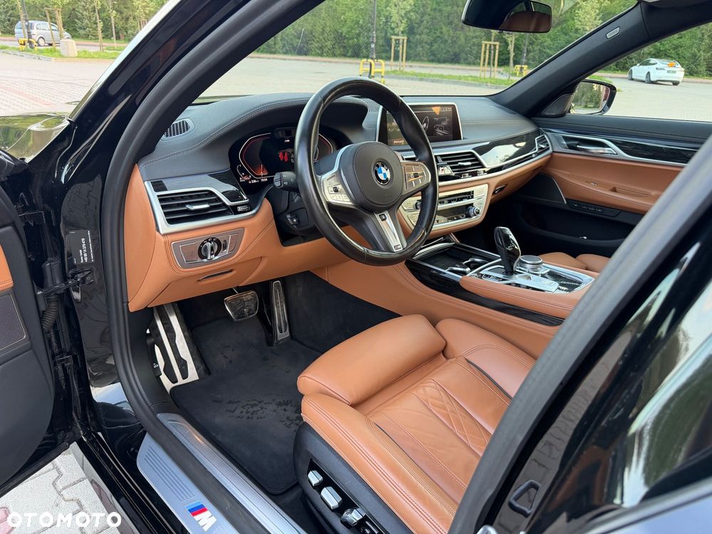 BMW Seria 7 730d xDrive sport - 25