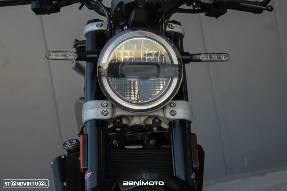 Husqvarna Svartpilen 401 - 9