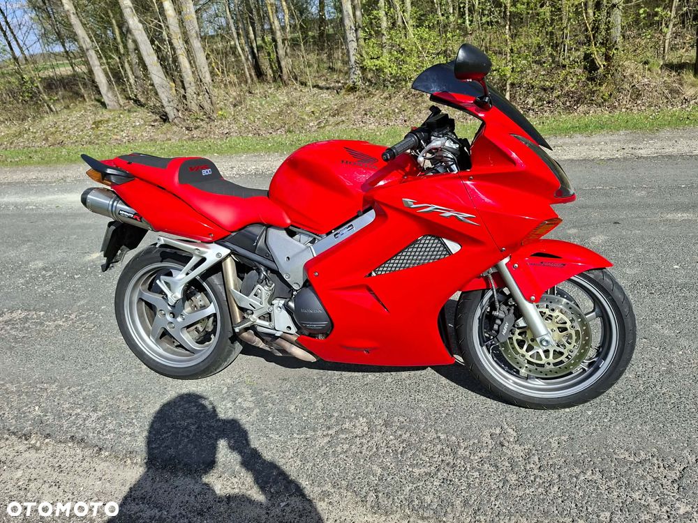 Honda VFR - 4