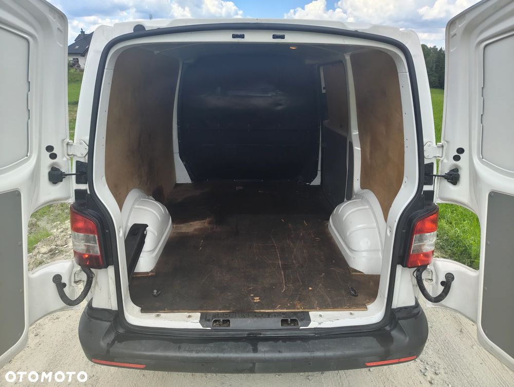 Volkswagen Transporter T5 - 11