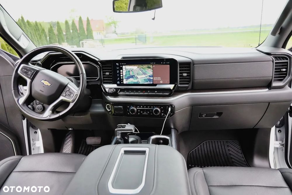 Chevrolet Silverado - 9