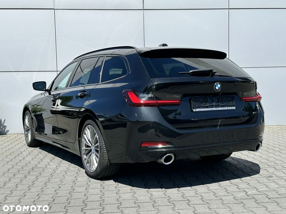 BMW Seria 3 320d xDrive MHEV Sport Line - 11