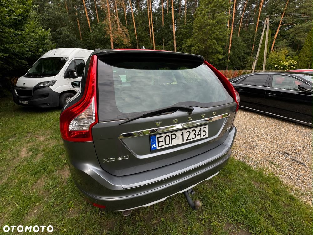 Volvo XC 60 D3 Drive-E Momentum - 5