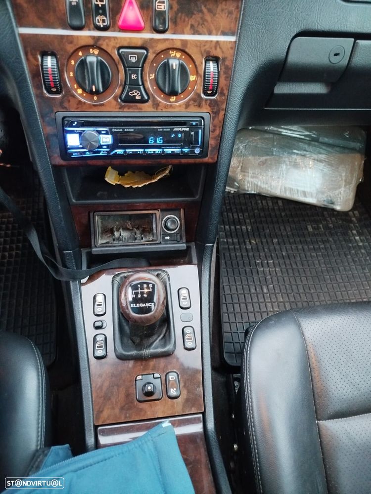 Mercedes-Benz C 250 TD Elegance - 10