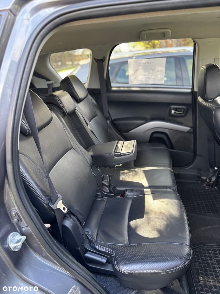 Peugeot 4007 - 6