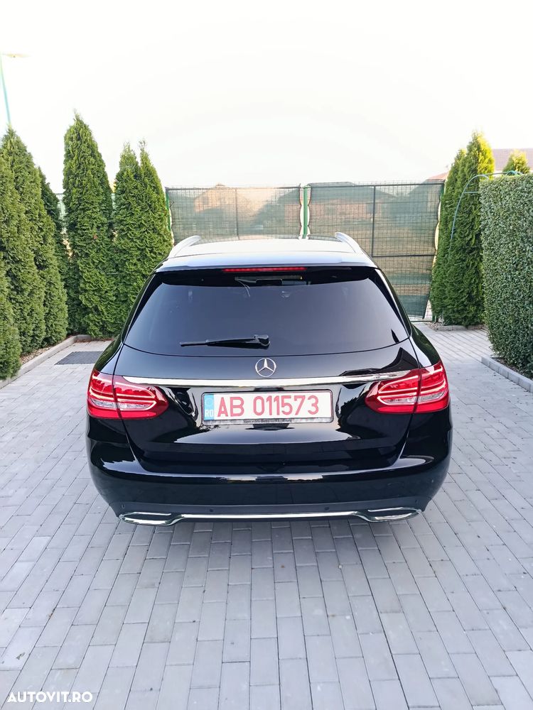 Mercedes-Benz C - 6
