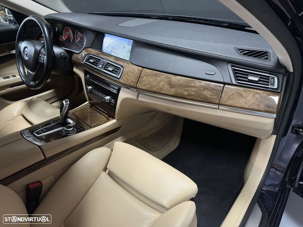 BMW 730 d Blue Performance - 24