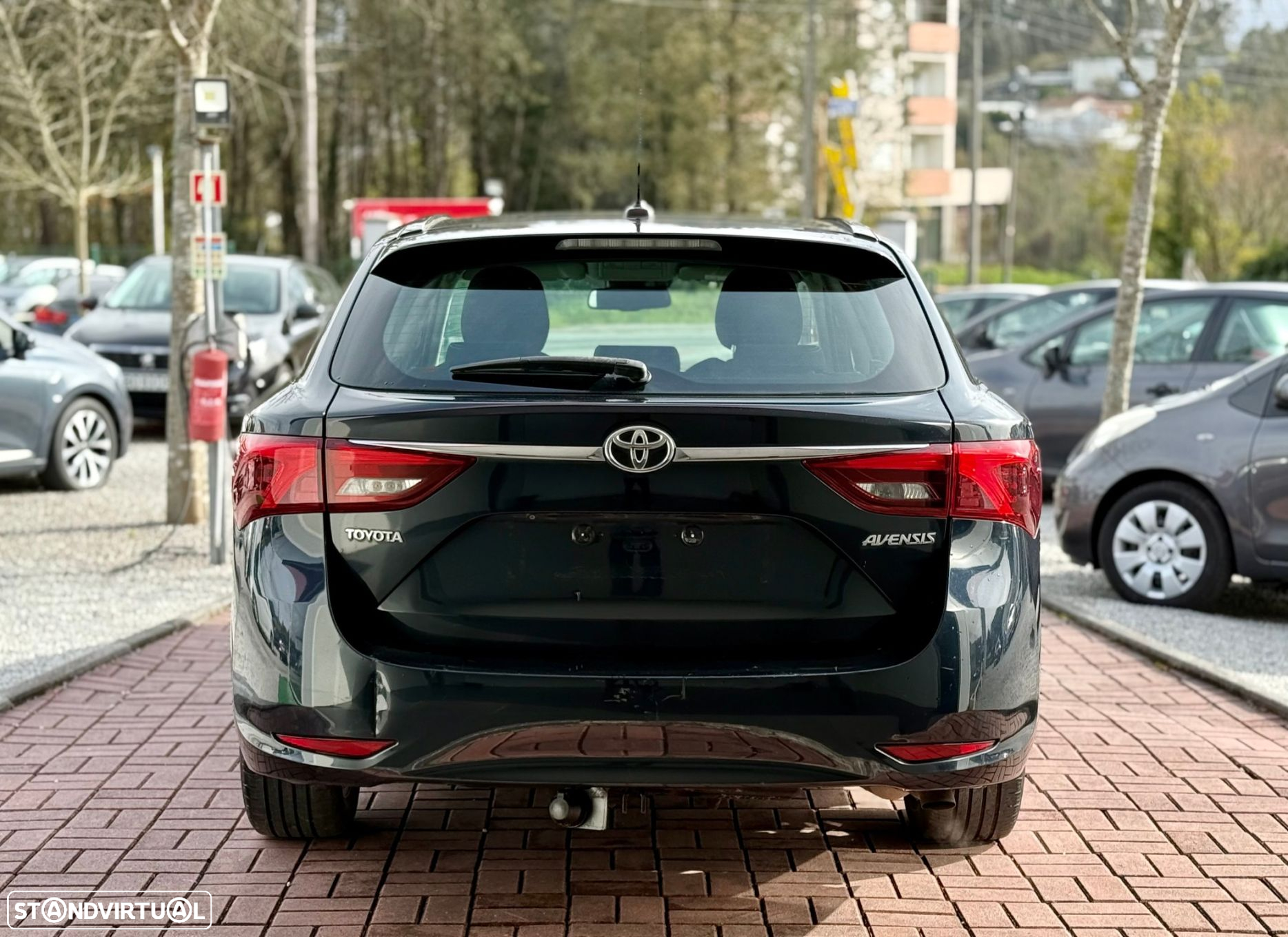 Toyota Avensis Touring Sports 1.6 D-4D Edition-S - 6