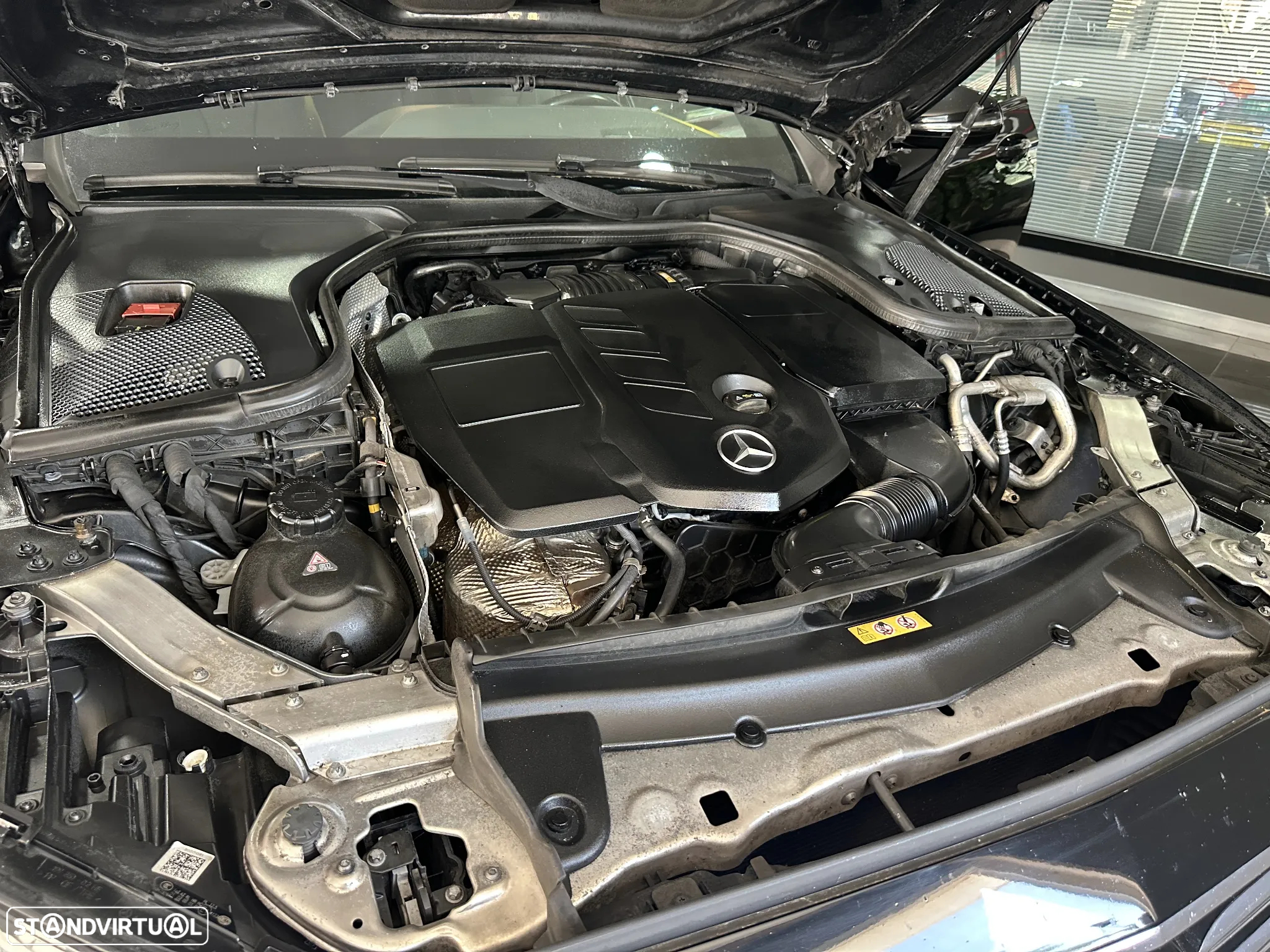 Mercedes-Benz E 220 d AMG Line - 39