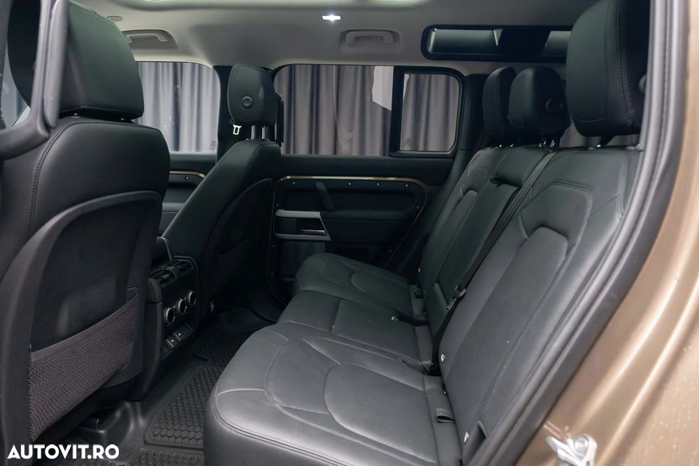 Land Rover Defender - 14