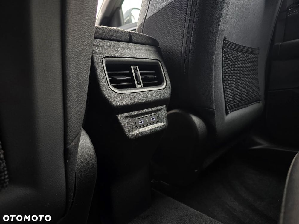 Renault Austral 1.3 TCe mHEV Evolution - 17