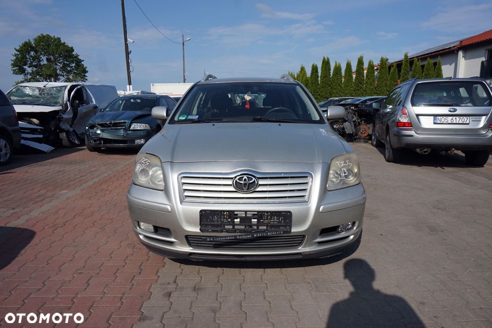 TOYOTA AVENSIS II T25 KOMBI 2003 1C0 2.0 D4D 1CD-FTV 115KM E357 SREBRNY na części - 8