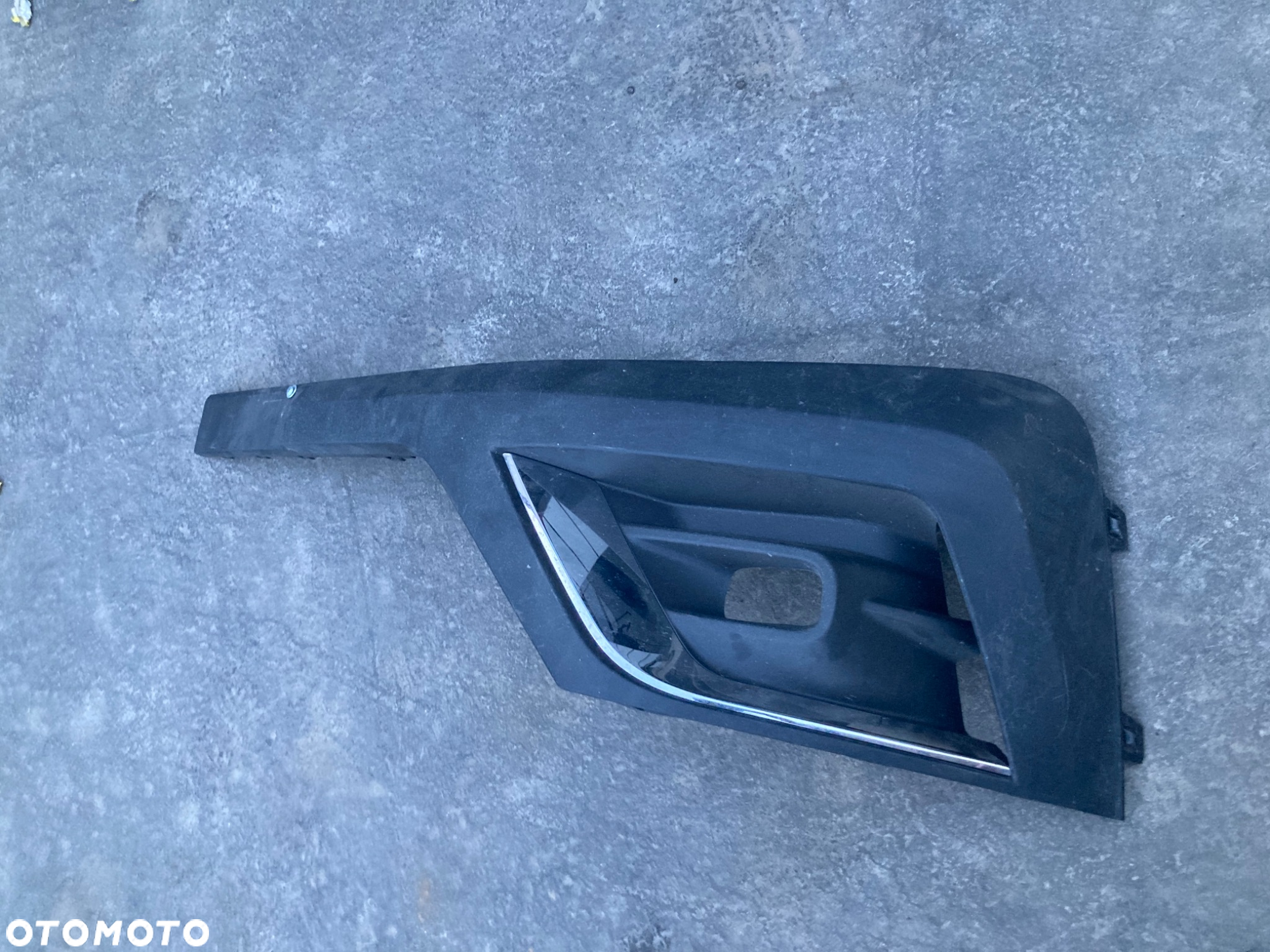 RENAULT TRAFIC  III 3 LIFT 4 IV 23r LISTWA ZDERZAKA LEWA CHROM NAKŁADKA 261A39991R Wwa - 2