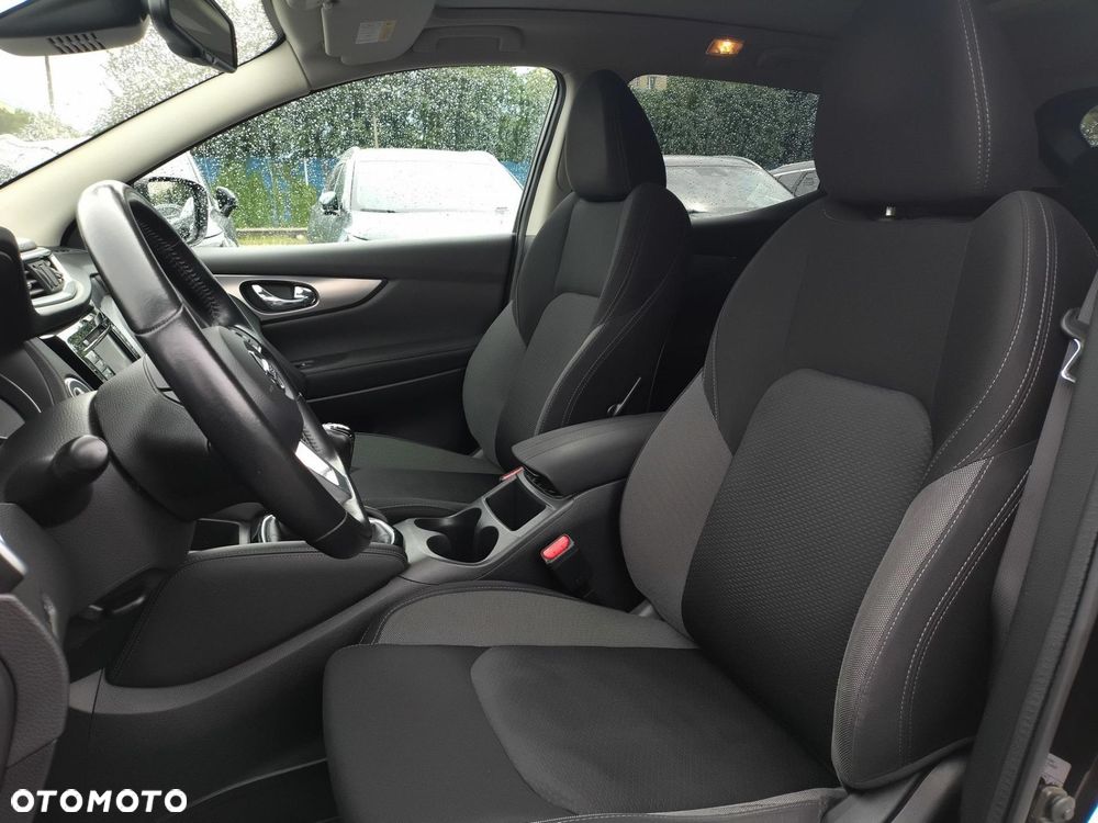 Nissan Qashqai 1.6 DCi 4x4 Visia - 24