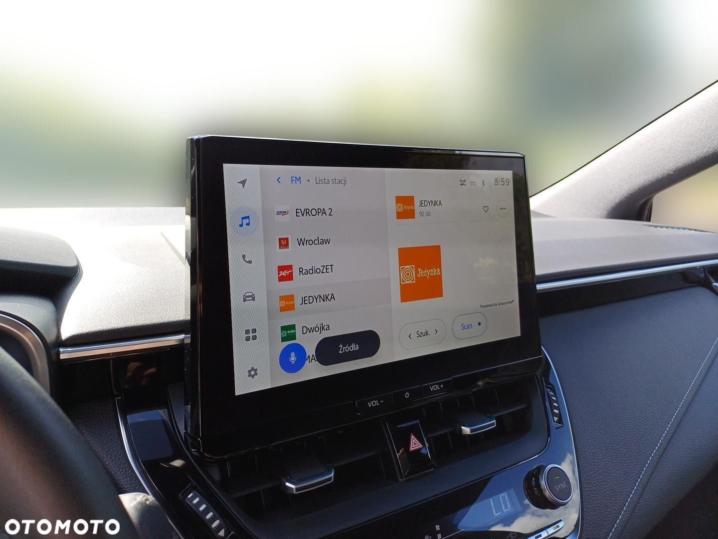 Toyota Corolla 1.8 Hybrid Style - 22