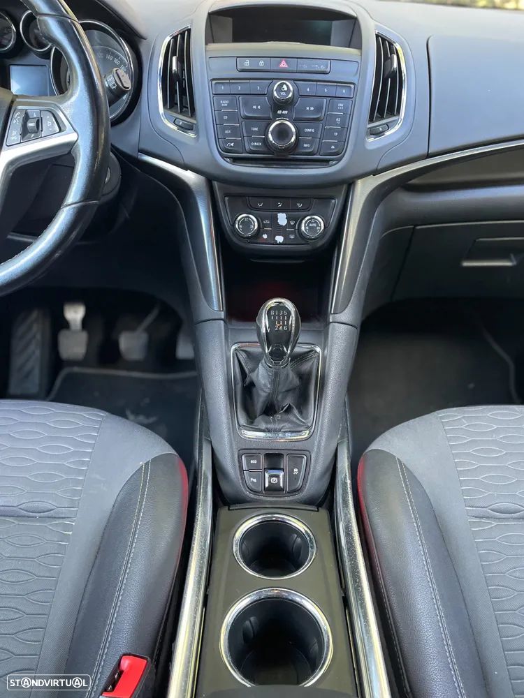Opel Zafira 2.0 CDTI Cosmo S/S - 33