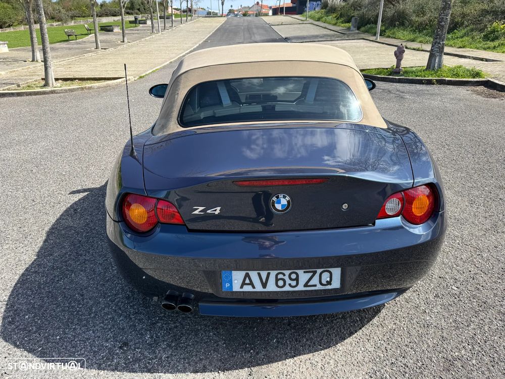 BMW Z4 2.2i - 9