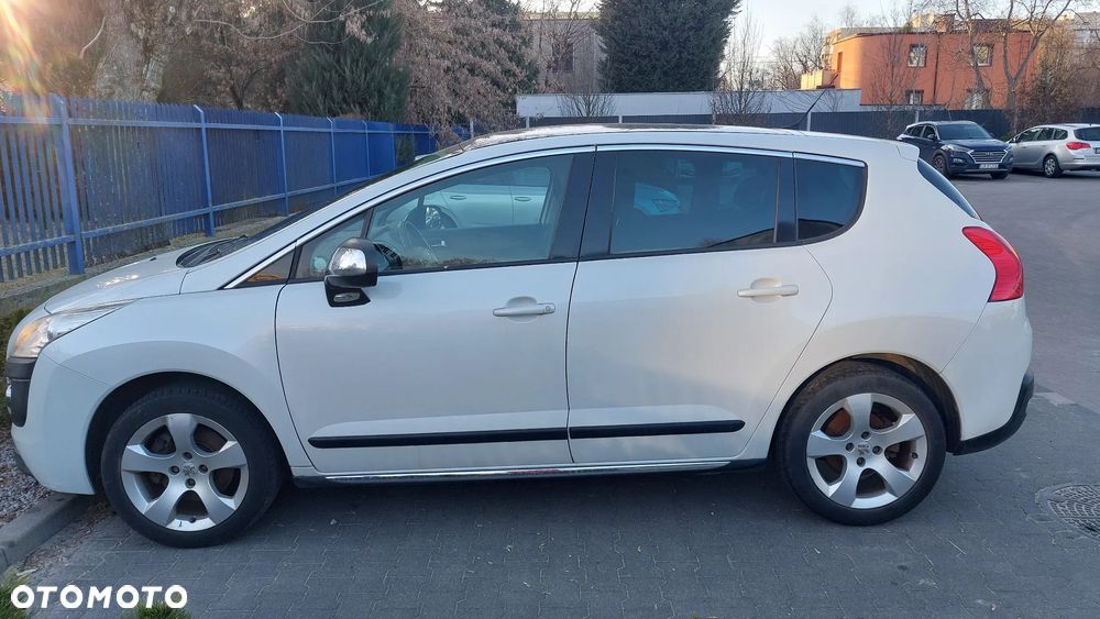Peugeot 3008 155 THP Premium - 3