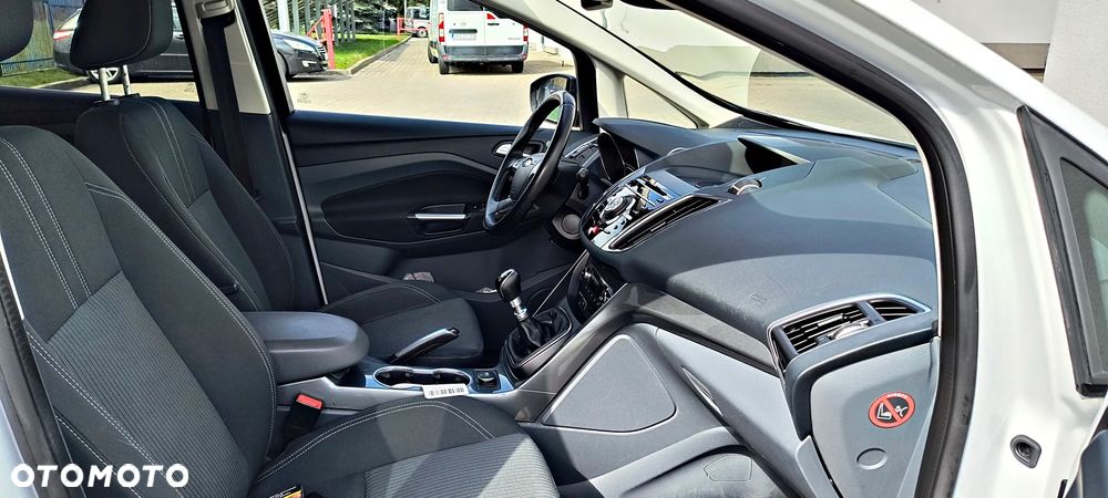 Ford C-MAX 1.6 TDCi Start-Stop-System Titanium - 24