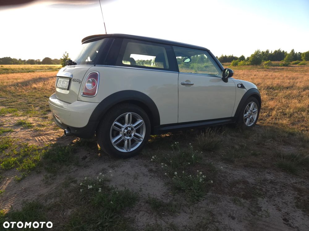 MINI Cooper D - 4