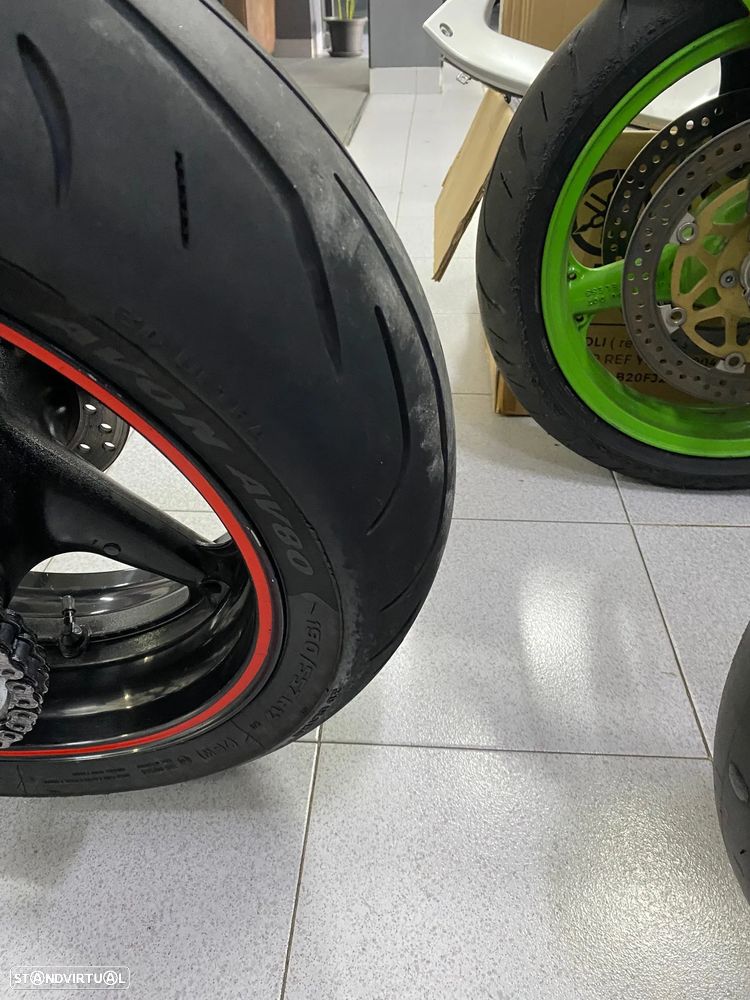 Honda CBR CBR 954 Fireblade - 10