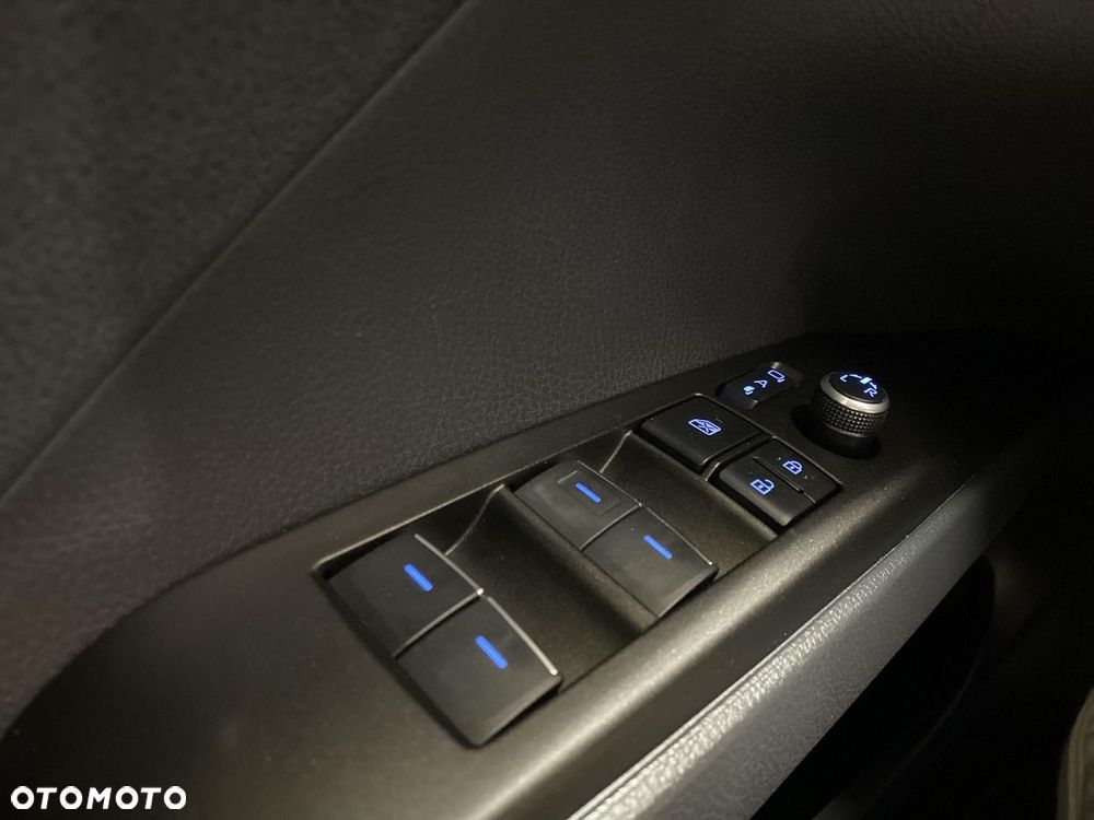 Toyota Camry 2.5 Hybrid Prestige CVT - 20