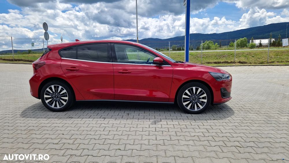 Ford Focus 1.0 EcoBoost MHEV Titanium X - 12