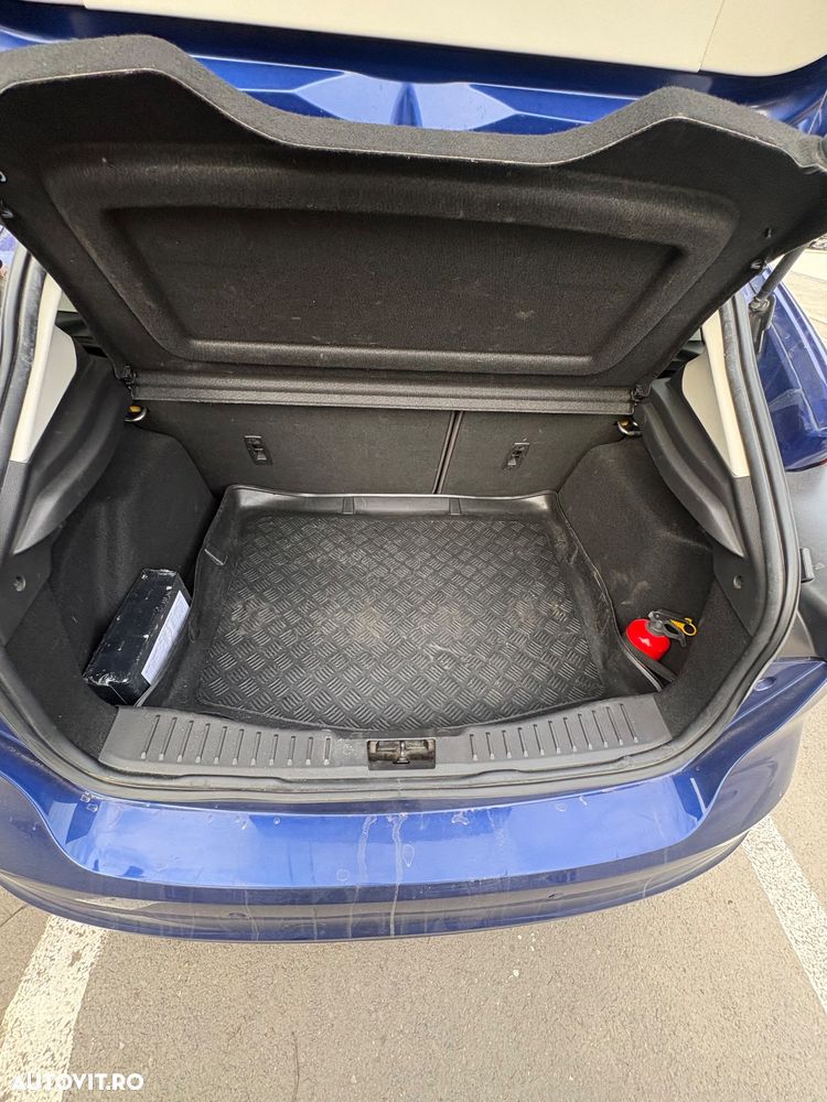 Ford Focus 1.0 EcoBoost ST-Line - 11