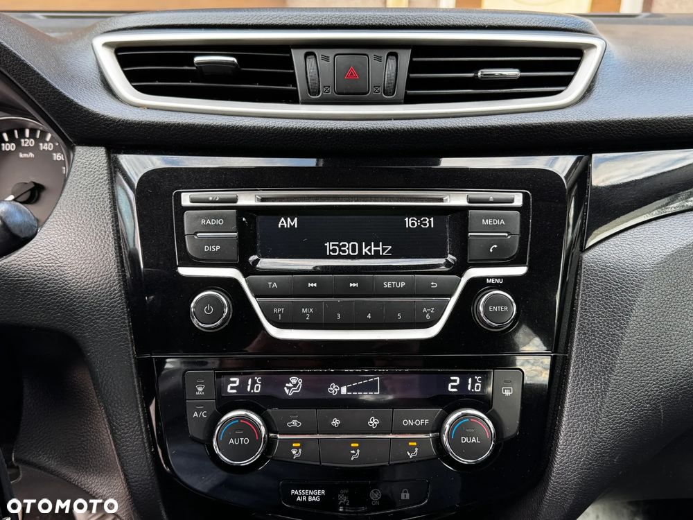 Nissan Qashqai 1.5 dCi N-Connecta - 13