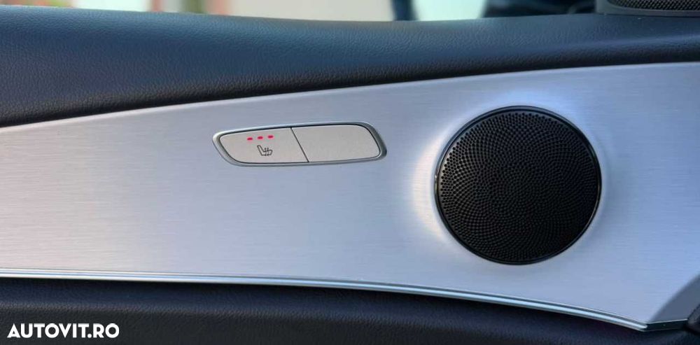 Mercedes-Benz E - 16