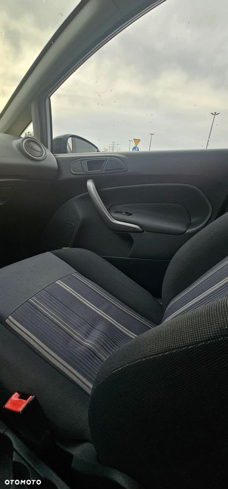 Ford Fiesta 1.4 TDCI - 13