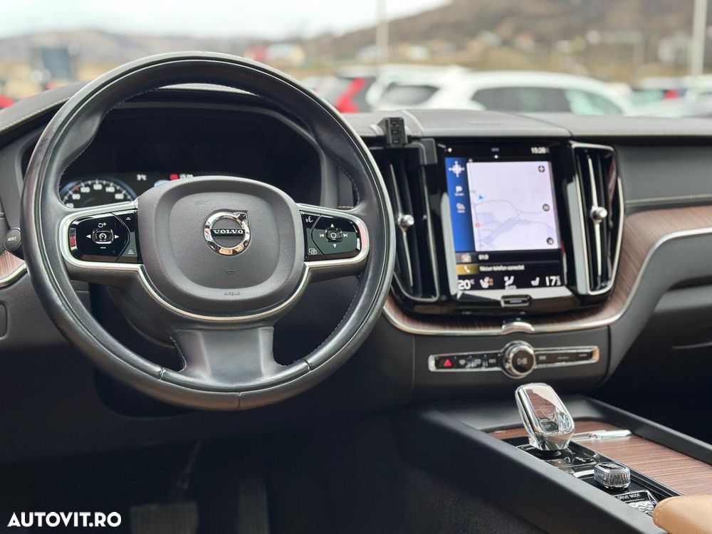 Volvo XC 60 Recharge T8 Twin Engine eAWD Inscription - 16