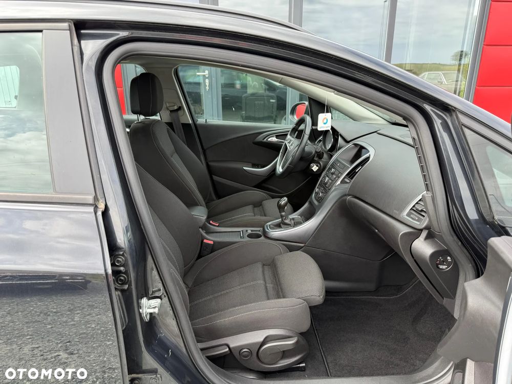 Opel Astra - 16