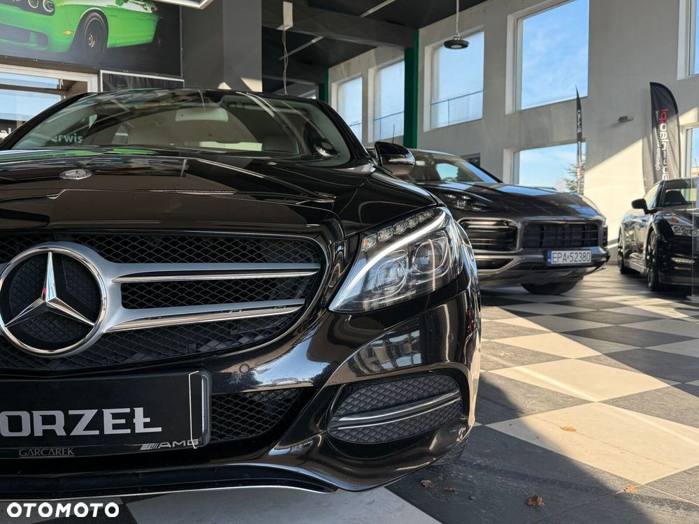 Mercedes-Benz Klasa C - 32