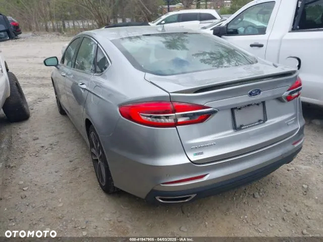 Ford Fusion 2.0 EcoBoost Titanium - 4