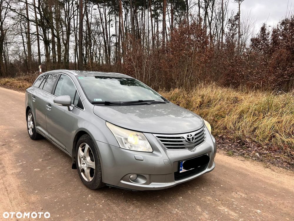 Toyota Avensis - 5