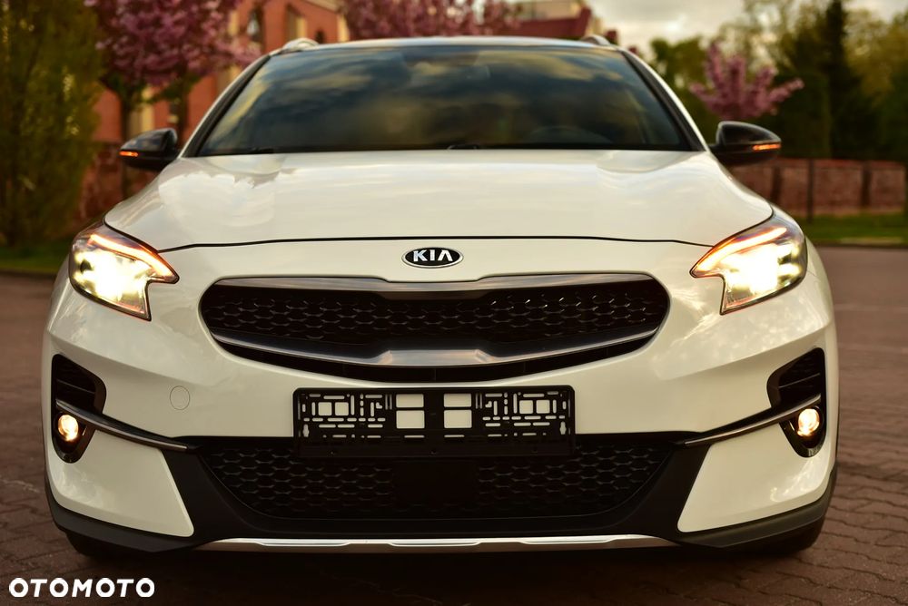 Kia XCeed 1.6 T-GDI OPF DCT7 PLATINUM - 4