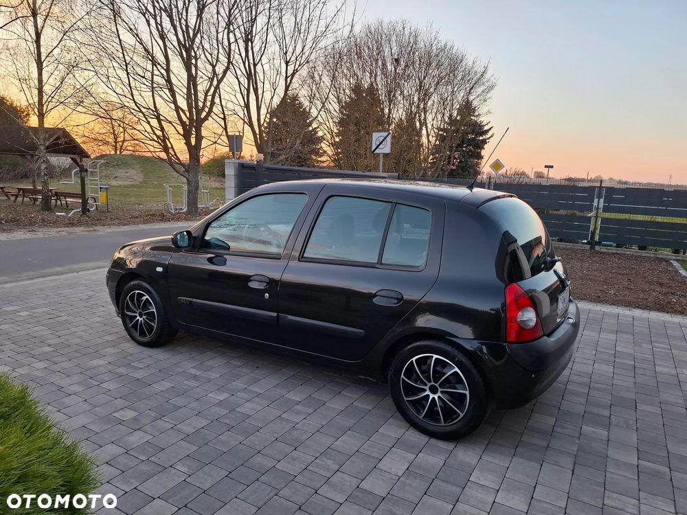 Renault Clio 1.2 16V Expression - 4